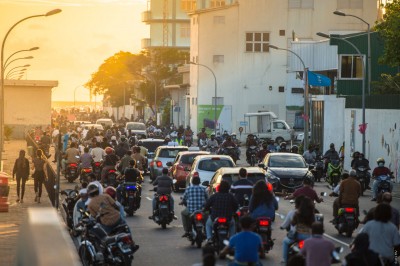 ޑްރައިވިން ލައިސަންސް ދެން ލިބޭނީ ޑްރައިވިން ސްކޫލަކަށް ގޮސްގެން