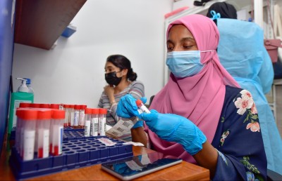 ބިޒީ ލެބޯޓަރީއެއް، ކުޑަ ދުވަސްކޮޅަކުން އެންމެ އުހުގައި!