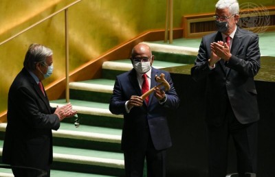 ދުނިޔޭގެ ރިޔާސަތުގައި ރާއްޖެ، ދެން އޮތީ ތާރީހީ ސޮފުހާތަކެއް