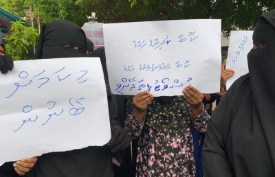 ކްލާސްރޫމަށް ވާރޭވެހޭ މައްސަލަ ހައްލުނުކުރެވުމުން ހިރިލަންދޫ ބެލެނިވެރިން ސްކޫލު ބަންދުކޮށްްފި