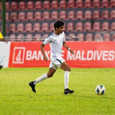 ޔާންއަށް އުނދަގޫ ނިންމުމެއް، ގްރީން ދޫކޮށް ވެލެންސިއާއަށް