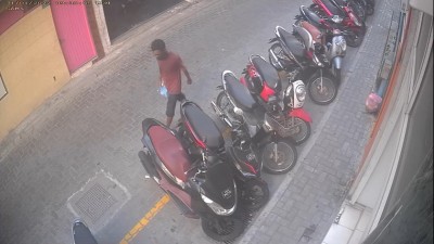 ސައިކަލެއްގެ މަޑިދަށުން ވަގަށްނެގި ލައްކައަކަށްވުރެ ގިނަ ރުފިޔާ ފުލުހުން ހޯދައިފި