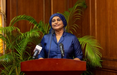 ކަރަންޓް ބިލް ބޮޑުވާ މައްސަލާގައި އެމްއެންޔޫ އާއި ސްޓެލްކޯ ގުޅިގެން ދިރާސާއެއް ހަދަނީ