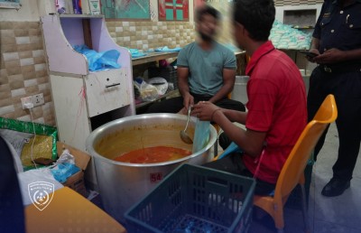 ނުތާހިރުކޮށް ކާބޯތަކެތި ވިއްކި ތަނަކުން ބިދޭސީންތަކެއް ހިފަހައްޓައިފި