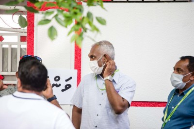 ކައުންސިލްގެ ކަންކަމަށް "ހުރަސް" އަޅާތީ މޭޔަރު އެލްޖީއޭއަށް