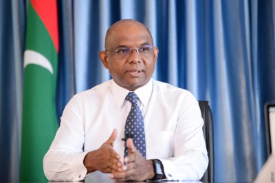 ޔޫކްރެއިންނަށް ނުދިއުމަށާއި އެގައުމުގައި ތިބި ދިވެހިން ރަޖިސްޓާ ވާން އަންގައިފި