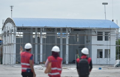 ކުނިތައް ބަދަލުވާނީ ކުލައެއް، ވަހެއް ނެތް ދުމަކަށް!