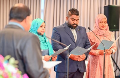 މާލޭ ސިޓީ ކައުންސިލަށް އަލަށް ހޮވުނު މެމްބަރުން ހުވާ ކުރައްވައިފި