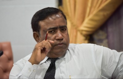ބިދޭސީންނަށް މިނިމަމްވޭޖް ކަނޑައެޅުމުގެ ސްޓޭންޑް ބަދަލުވެއްޖެ!
