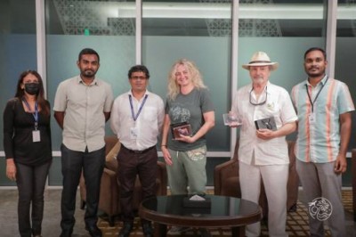 ބޯޑާ މައިލްސްގެ އެންމެ ފުރަތަމަ 'އަބާރަނަ ޓިއާ' ކޯބިން އާއި އޭނާގެ ދަރިކަނބަލުންނަށް