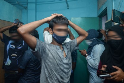 މަސްތުވާތަކެތީގެ ވިޔަފާރީގައި 10 އަހަރުގެ ކުޑަކުދިން