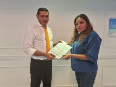 14 އަހަރު ތަޢުލީމީ ދާއިރާއަށް ޚިދުމަތްކުރެއްވި އަނޫޝާ އެމްޑީއޭއާ ގުޅިވަޑައިގެންފި