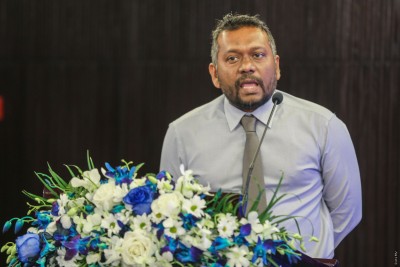 ޓްރާންސްޝިޕްމަންޓް ބަނދަރު ހެދުމަށް ވަގުތު ފާއިތުވެއްޖެ، އިންވެސްޓަރުންގެ ޝައުގުވެރިކަމެއް ނެތް: ފައްޔާޒް