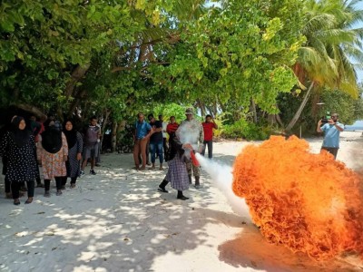 ރިނބުދޫގައި ފަޔާ ސޭފްޓީ އަދި ފަސްޓް އެއިޑް ޕްރޮގްރާމެއް ކުރިއަށް ގެންގޮސްފި