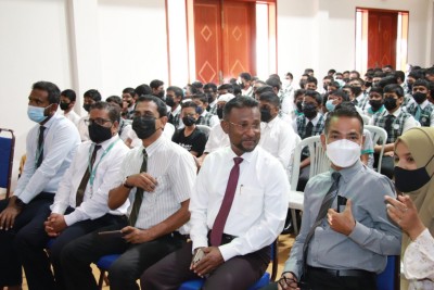 އަޙްމަދިއްޔާ ސްކޫލުގައި މާދަރީ ބަހުގެ ދުވަސް ކުލަގަދަކޮށް ފާހަގަކޮށްފި