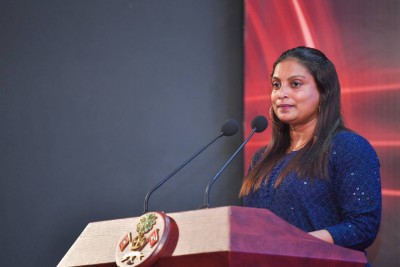 އަންނަ އަހަރު ހުރިހާ ސްކޫލަކަށް ތަމްރީނު ލިބިފައި ތިބި ޕްރިންސިޕަލުން ހަމަޖެހޭނެ: މިނިސްޓަރު