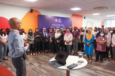 މިންތީގެ ހަމަހަމަކަން ގާއިމުކުރުމަށް ދިރާގުގެ އެކްޝަން ޕްލޭނެއް