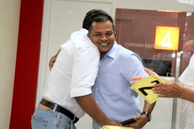 ރައީސް ޞާލިޙުގެ ތާއީދު އޮތްކަމަށް ވިދާޅުވެ ނިޒާރު ވެސް ފައްޔާޒުގެ ފަހަތަށް