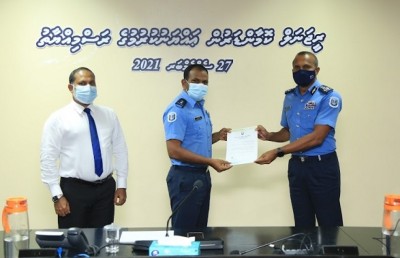 ޕޮލިސް ރީޖަނަލް ކޮމާންޑަރުން ބަދަލުކޮށްފި