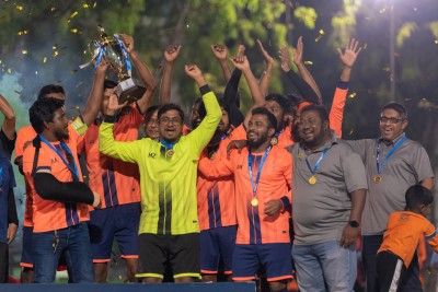 ބަންޑާރަ ކަޕް: އަންހެނުންގެ ބައިން ޗެމްޕިއަންކަން ކްރިމިނަލް ކޯޓަށް، ފިރިހެނުންގެ ބައިން ޑީޖޭއޭއަށް