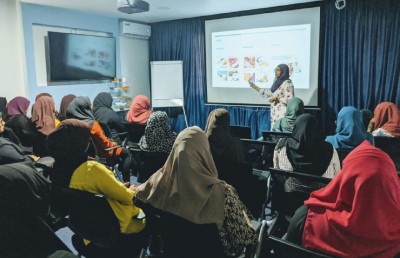 ދަރިއަކަށްޓަކައި ހިތްފަޅައިގެން ގޮސްފައި ތިބި އެތައް ދިވެހިންނެއް