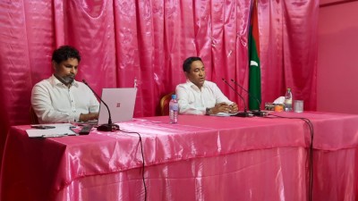 ރައީސް ޔާމީން ރިޔާސަތުގައި އިންނަވާ، ޕާޓީ ހަރުދަނާ ކުރުމަށް މަޝްވަރާ ކޮށްފި