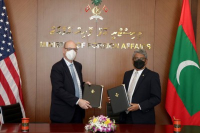 ޑީއޯއޭޖީއަށް އިސްލާޙު ގެނައުމުގެ އެއްބަސްވުމުގައި ރާއްޖެއާއި އެމެރިކާއިން ސޮއިކޮށްފި