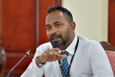 ވެމްކޯގެ ކުރީގެ އެމްޑީ އާދަމް މުޙައްމަދު ޕޯސްޓް ލިމިޓެޑްގެ އެމްޑީގެ މަގާމަށް