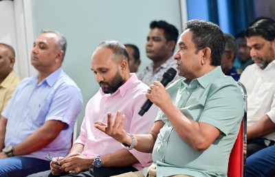 އަޅުގަނޑު މިހުރީ ސިޔާސީ މައިދާނުގައި، އެކަހެރިއެއް ނުކުރެވޭނެ: ޔާމީން