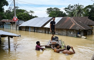 ބަންގްލާދޭޝްގައި ފެން ބޮޑުވެ 300،000 މީހުން ވަގުތީ ހިޔާތަކަށް