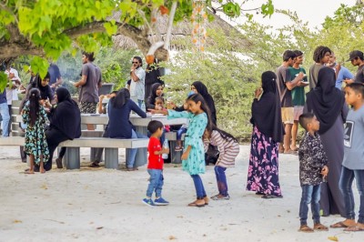 ބީއެމްއެލް ކޮމިއުނިޓީ ފަންޑުން ޅައިމަގުގައި ކޮމިއުނިޓީ ބީޗް ސަރަހައްދެއް ގާއިމުކޮށްފި