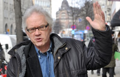 ރަސޫލާ އަށް ކާޓޫނު ކުރެހި މީހާ ފުލުހުންގެ ހިމާޔަތުގައި އުޅެނިކޮށް އެކްސިޑެންޓެއްގައި މަރުވެއްޖެ