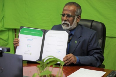 އިސްލާމިކް ފައިނޭންސިން ފުޅާކުރުމަށް، އައިޔޫއެމްއިން މެލޭޝިއާގެ ޔުނިވާސިޓީއަކާއެކު އެއްބަސްވުމަކަށް