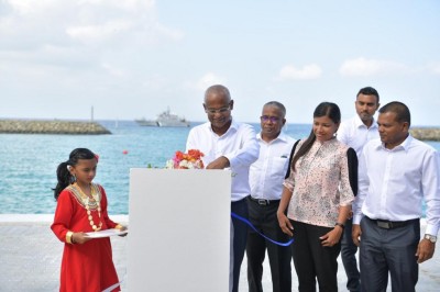 އައްޑޫގައި އަލަށް ހެދި ދެ ބަނދަރު ރައީސް ޞާލިޙު ހުޅުވައިދެއްވައިފި