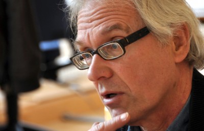 ރަސޫލާ އަށް ކާޓޫނު ކުރެހި މީހާ ފުލުހުންގެ ހިމާޔަތުގައި އުޅެނިކޮށް އެކްސިޑެންޓެއްގައި މަރުވެއްޖެ