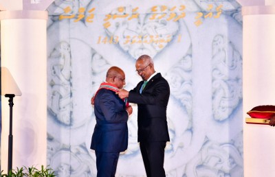 ޝާހިދަށް ނިޝާން އިއްޒުއްދީނުގެ އިއްޒަތުގެ ވެރިކަމުގެ ލަގަބު