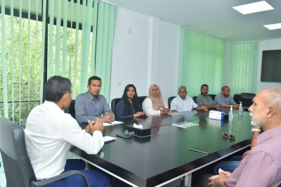 ފުވައްމުލަކަށް އެންމެ މުހިއްމު މަޝްރޫއުތަކާ ގުޅޭގޮތުން ނައިބު ރައީސްއާއެކު މަޝްވަރާ ކޮށްފި