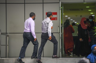 ކުރިން އުނިކުރި ބާރުތައް، ސީއެސްސީގެ ރައީސަށް އަލުން ދޭން ފާސްކޮށްފި