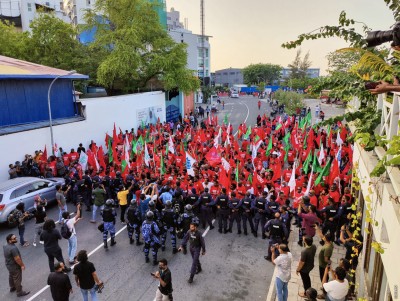 އެއްވެ އުޅުމުގެ މިނިވަންކަން ދިނުމަށް ގޮވާލާ ހުށަހެޅި މައްސަލަ ބަލައި ނުގަތް