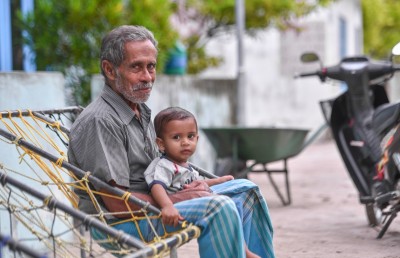 ލާމަރުކަޒީގެ ހަގީގީ ފެށުމަކީ ދައުލަތުގެ ވަޒީފާތަކާއި އޮފީސްތައް ރަށްރަށަށް ބަދަލުކުރުން!