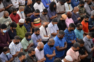 އަހަރެމެން އުޅެންވީ ގޮތް އެންމެ ފުރިހަމައަށް ބަޔާންކޮށްދޭ ބަސްފުޅު ... (2)
