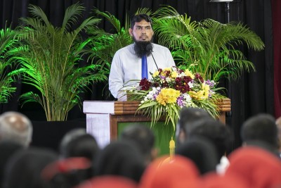 ޒަމާނީ އޮއިވަރުގެ ސަބަބުން އަޚުލާޤަށް ނުރަނގަޅު އަސަރު ކުރޭ: ޑރ. ޢަލީ ޒާހިރު