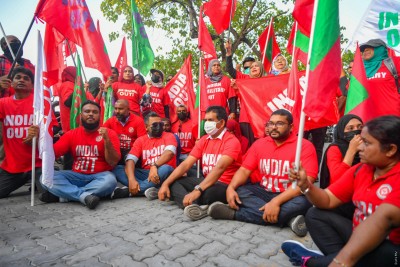 އިންޑިއާ އައުޓް ކެމްޕެއިނާ ގުޅިގެން ޣައްސާނާއި ސައީދު މިރޭ ފުލުހަށް ހާޒިރުކުރަނީ
