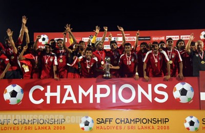 2008 ގައި ރާއްޖެ ޗެމްޕިއަންކަން ހޯދުން: އިންޑިއާ އަށް ހަޖަމު ނުވި ބަލި