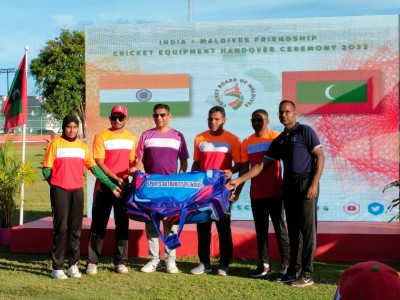 އިންޑިއާގެ އަގުހުރި އެހީއެއް ކްރިކެޓް ބޯޑަށް