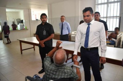 ނައިބު ރައީސް ގުރައިދޫގައި ހުންނަ މަރުކަޒަށް ޒިޔާރަތް ކުރައްވައިފި