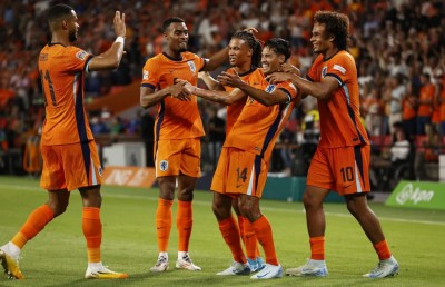 ޖަރުމަނުން އާ ޖީލެއް، ފެށީ އިތުބާރާ އެކު