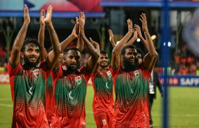 2008 ގައި ރާއްޖެ ޗެމްޕިއަންކަން ހޯދުން: އިންޑިއާ އަށް ހަޖަމު ނުވި ބަލި