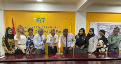 ހޫނުގަދަ ކެމްޕެއިނަށް ފަހު ނަޝީދާއި ފައްޔާޒުގެ ފުރަތަމަ ފެނިލުން ކޭކު ފެޅުމަކުން