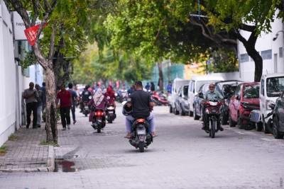 ސިޓީ ކައުންސިލުން ބުނެފިނަމަ އަމީނީ މަގުގައި ތާރުއަޅަން ފަށާނަން: މޫކޭ